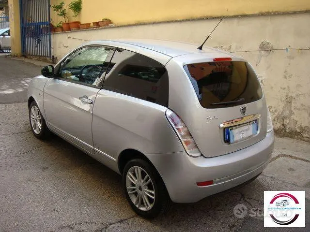 Lancia Ypsilon 2011 photo 5