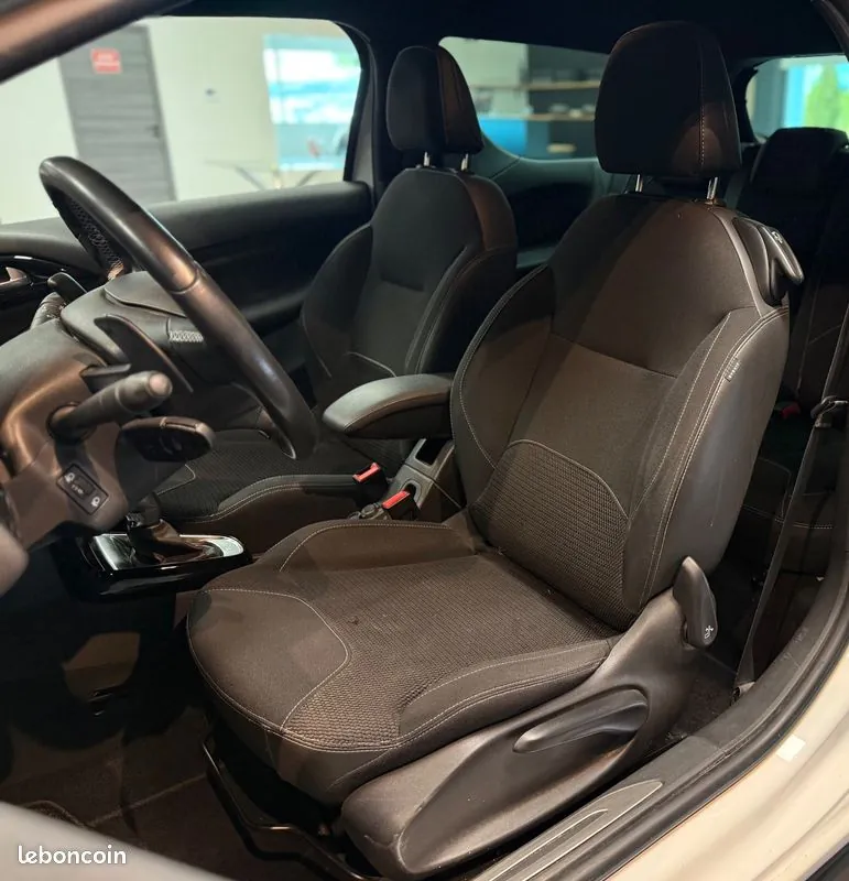 DS Automobiles Ds 3 2018 photo 5