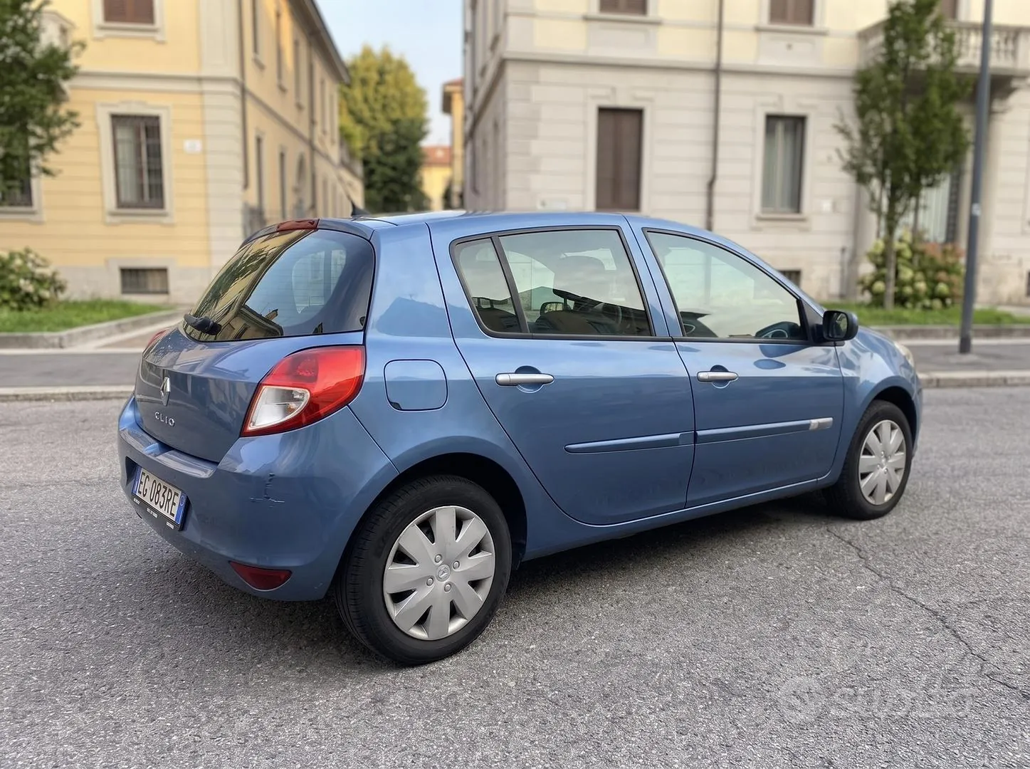 Renault Clio 2011 photo 4