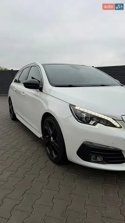 Peugeot 308 2018 photo 3