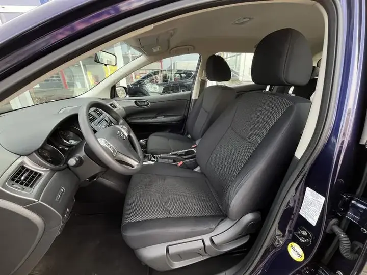 Nissan Pulsar 2015 photo 4