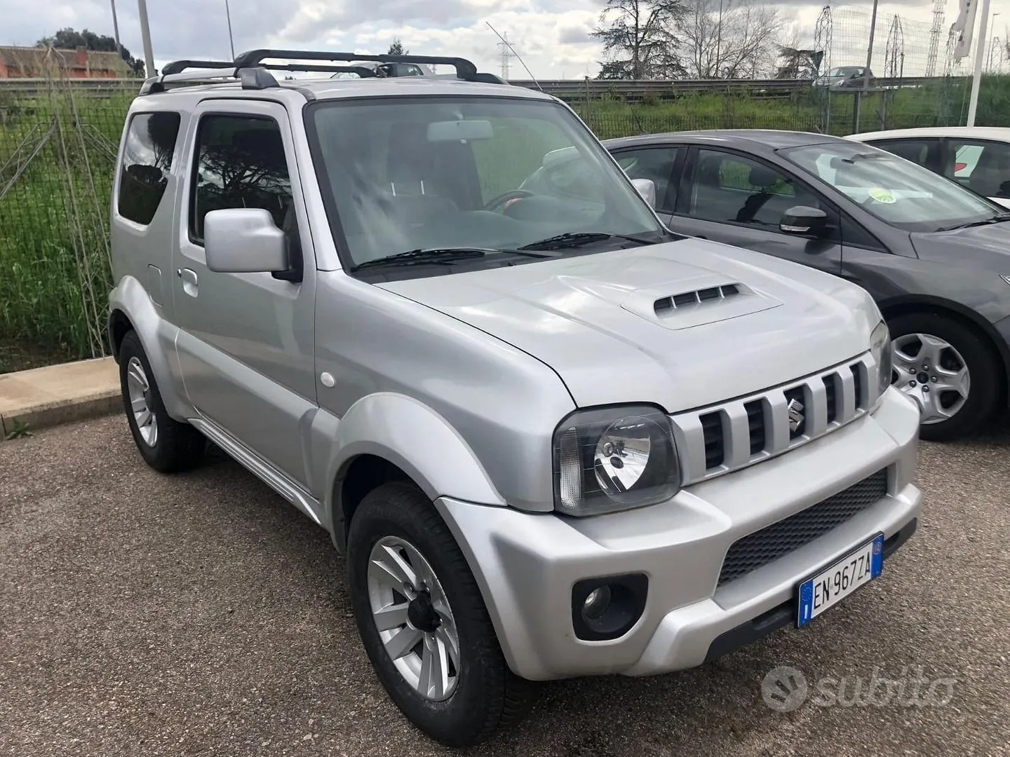 Suzuki Jimny 2012 photo 2