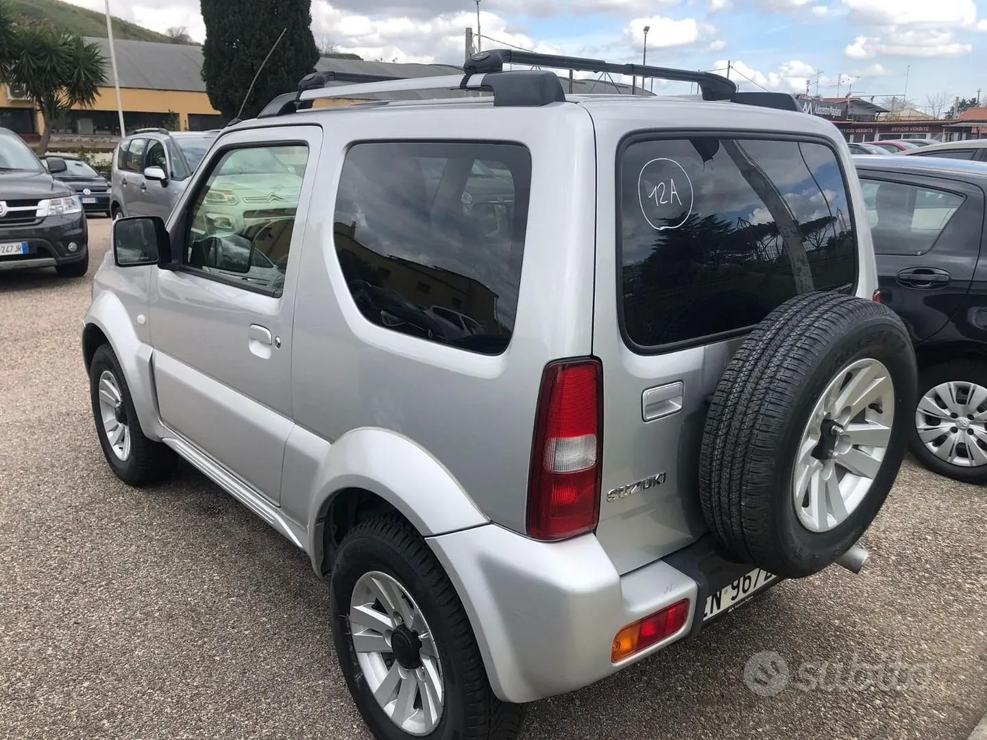 Suzuki Jimny 2012 photo 4