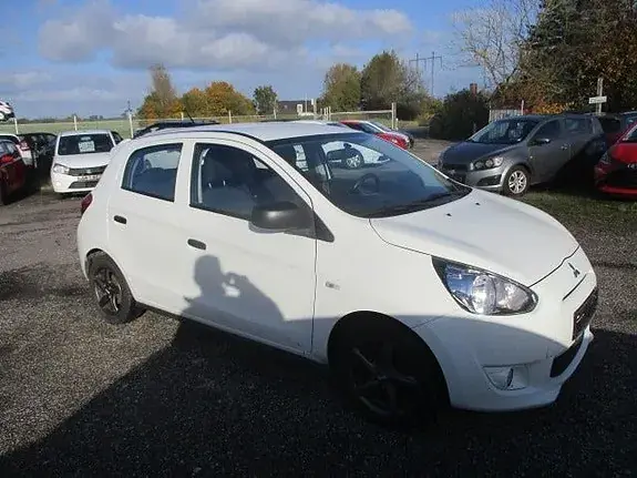 Mitsubishi Space Star 2015 photo 4