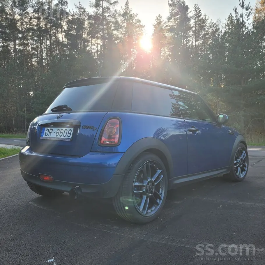 Mini Cooper 2009 photo 2