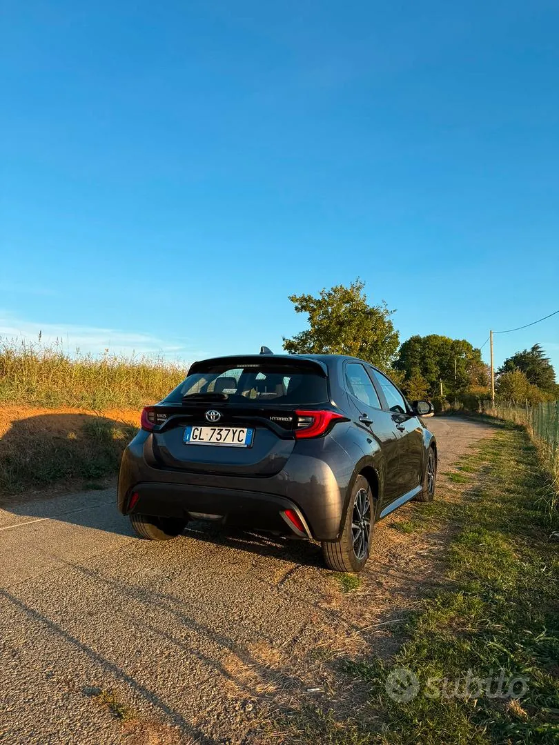 Toyota Yaris 2022 photo 4