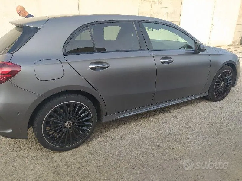Mercedes-Benz A250E 2024 photo 3