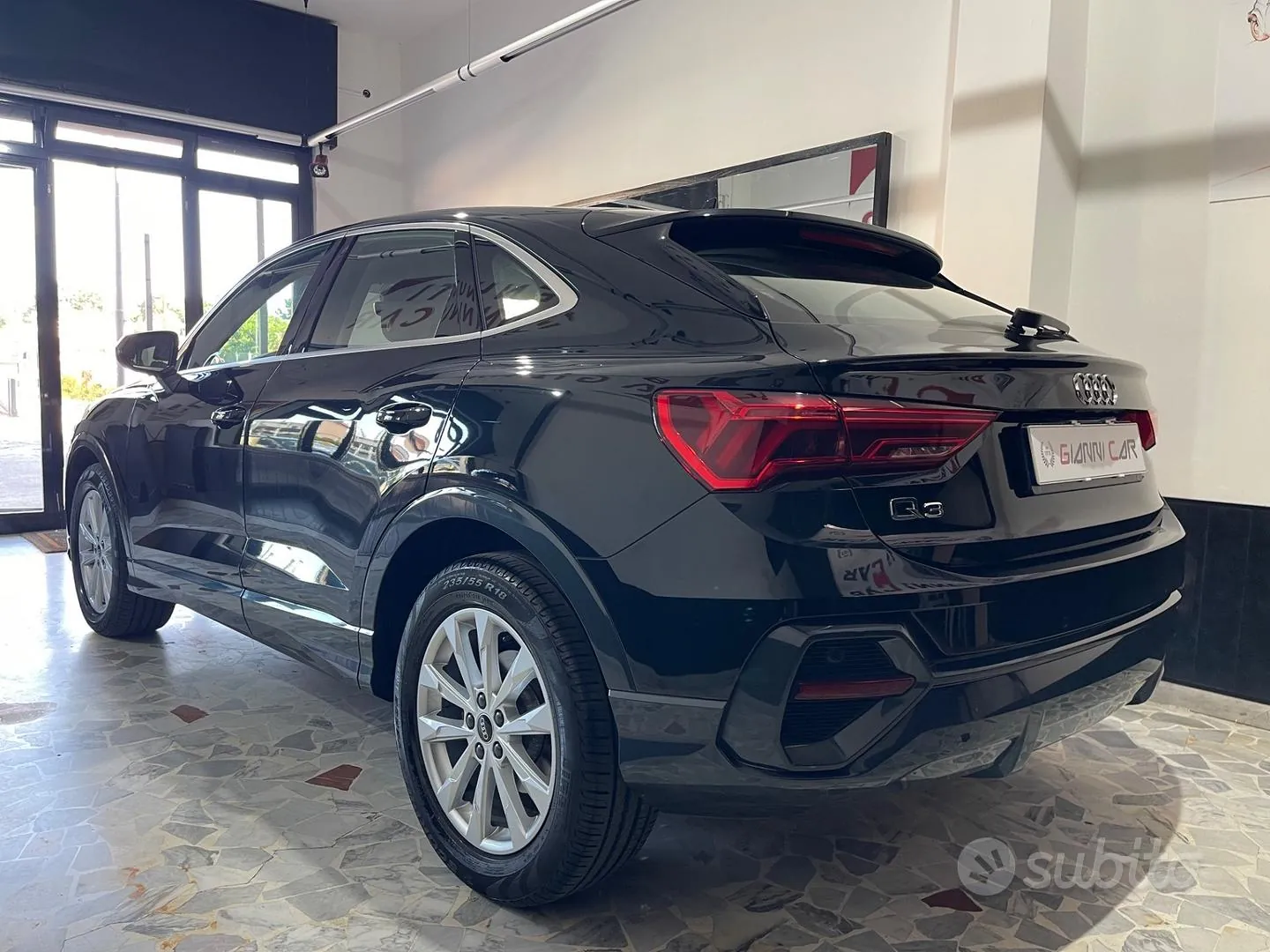 Audi Q3 2023 photo 3