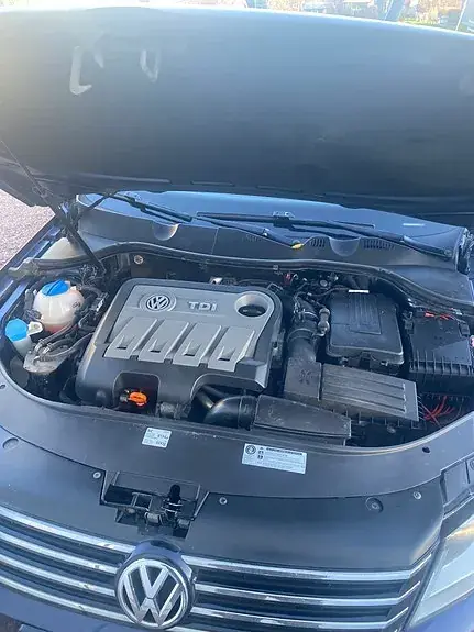 Volkswagen Passat 2011 photo 5