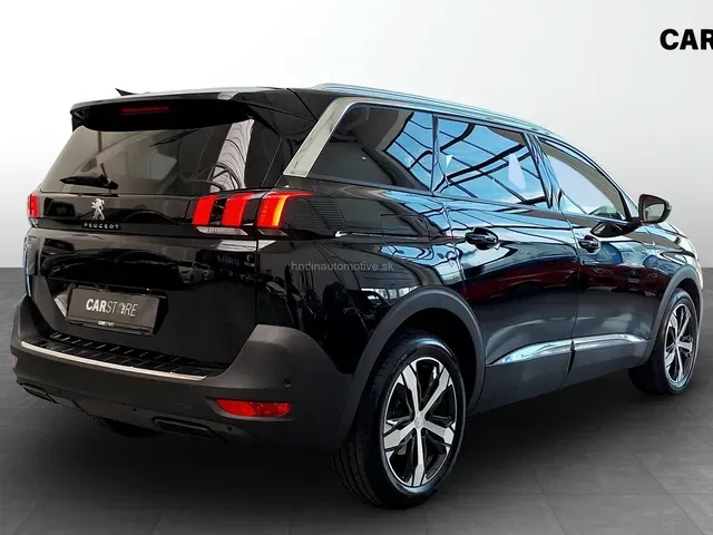 Peugeot 5008 2023 photo 4