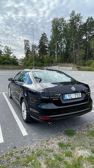 Volkswagen Jetta 2012 photo 3