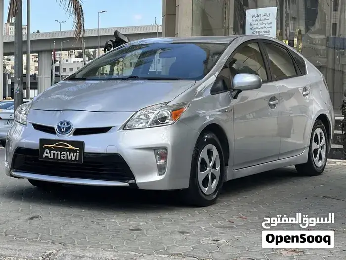 Toyota Prius 2013 photo 2