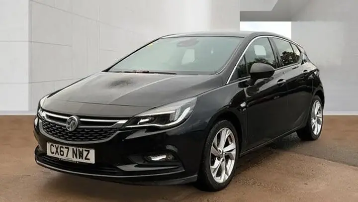 Vauxhall Astra 2017 photo 2