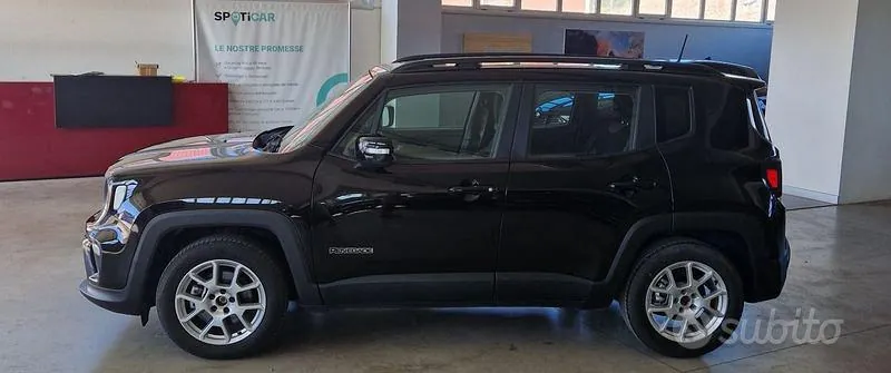 Jeep Renegade 2024 photo 3
