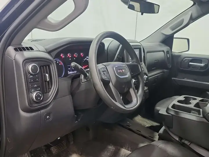 GMC Sierra 1500 2026 photo 2