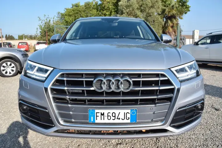 Audi Q5 2018 photo 2