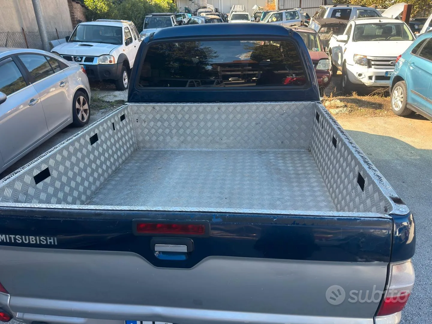 Mitsubishi L200 2003 photo 2