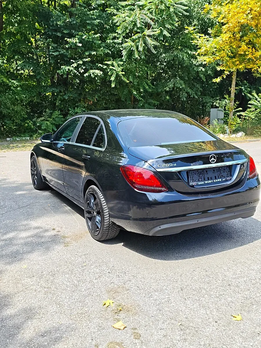 Mercedes-Benz C-Class 2019 photo 3