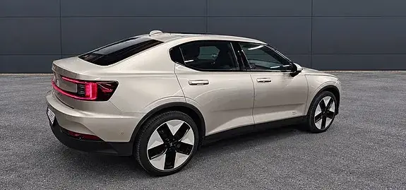 Polestar 2 2023 photo 3