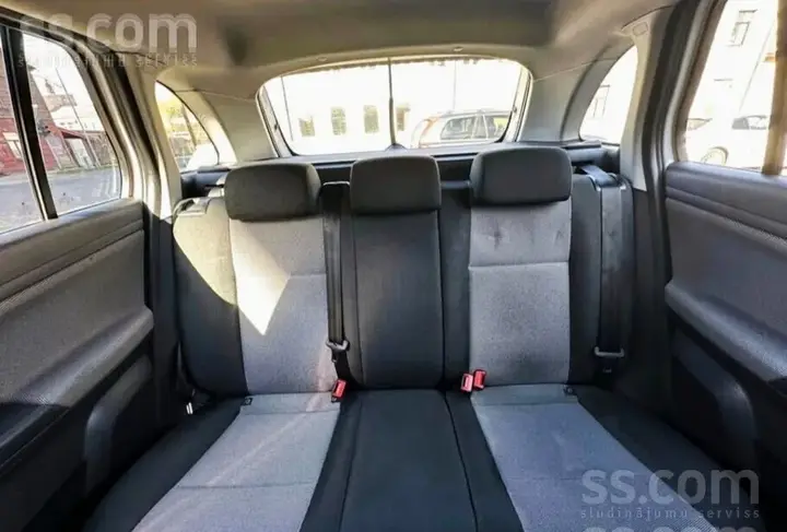 Skoda Fabia 2013 photo 5