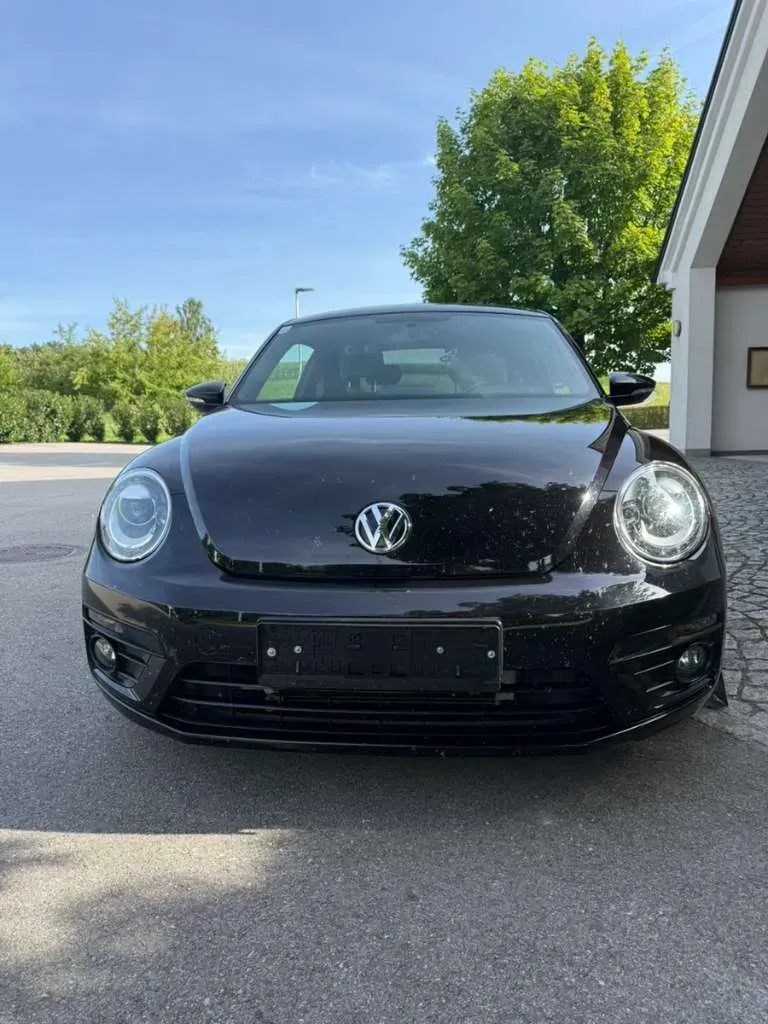 Volkswagen Beetle 2016 photo 2