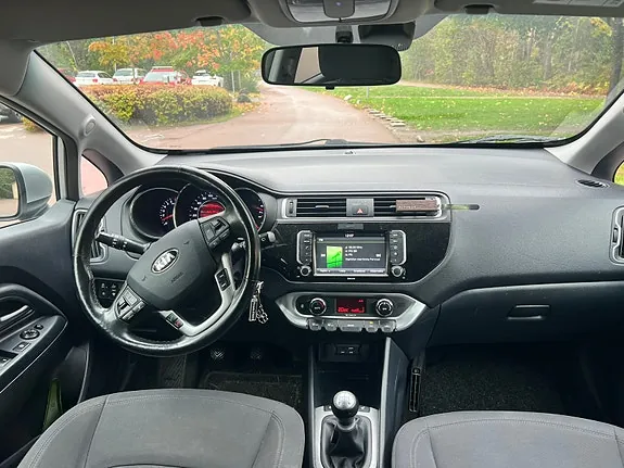 Kia Rio 2016 photo 5