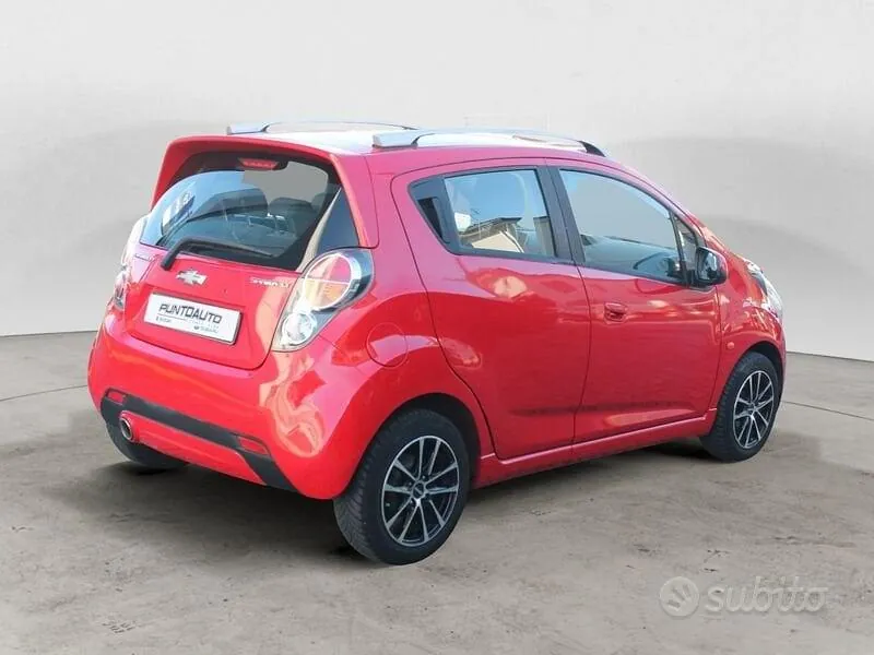 Chevrolet Spark 2011 photo 4