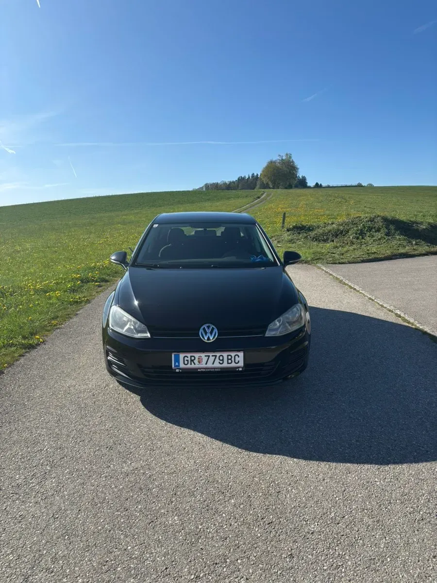 Volkswagen Golf 2012 photo 3