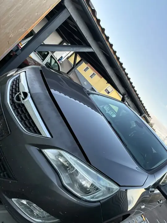 Opel Astra 2010 photo 2