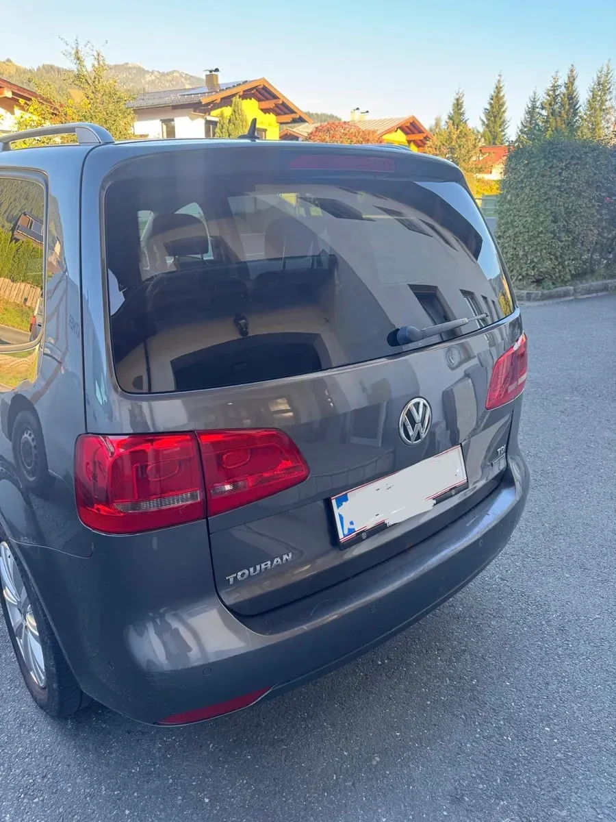 Volkswagen Touran 2014 photo 3