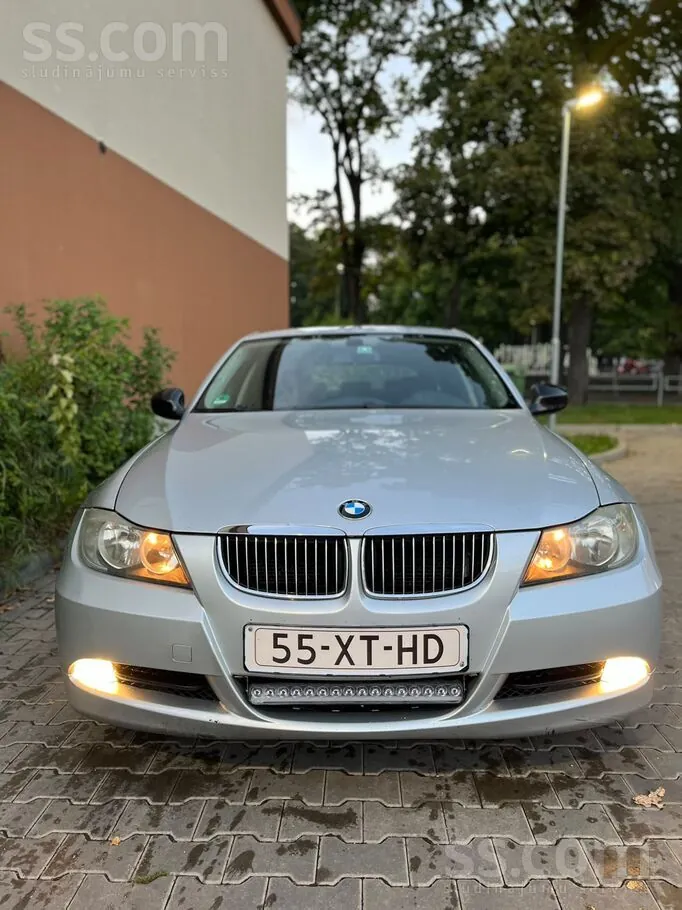 BMW 320 2007 photo 3