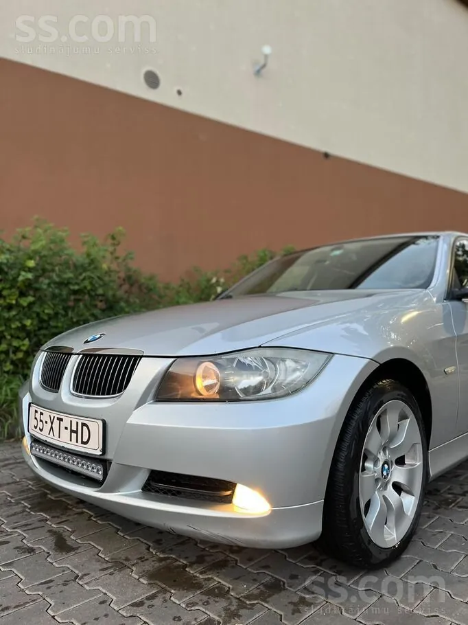 BMW 320 2007 photo 2