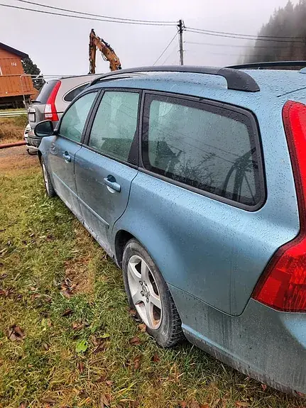 Volvo V50 2010 photo 2