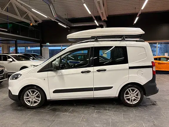 Ford Transit Courier 2018 photo 2