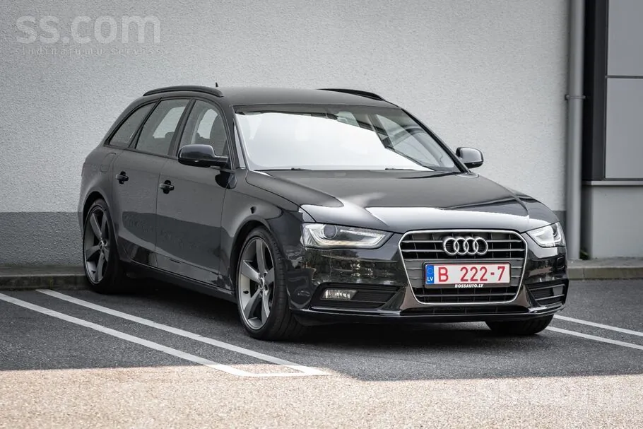 Audi A4 2012 photo 3