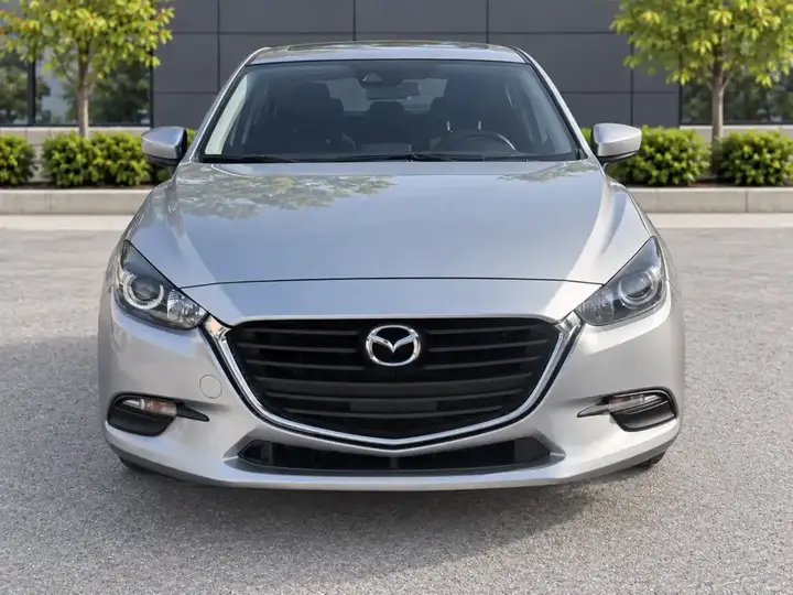 Mazda Mazda3 2018 photo 2