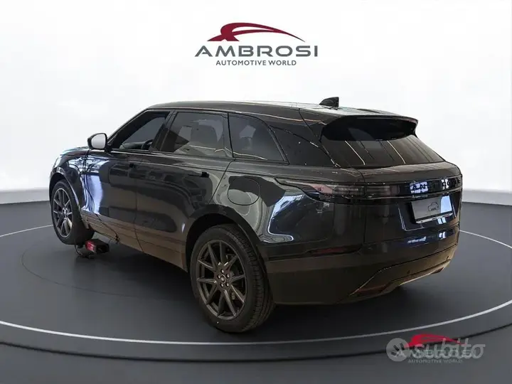 Land Rover Range Rover Velar 2026 photo 4