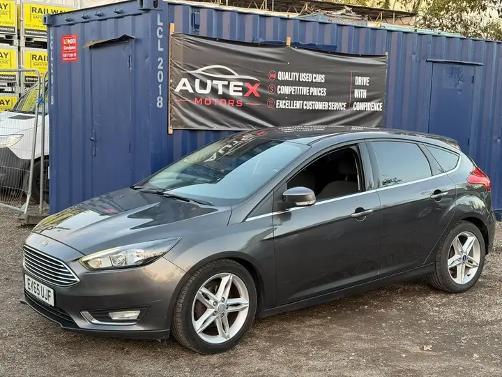 Ford Focus 2015 photo 2