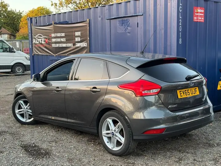 Ford Focus 2015 photo 3