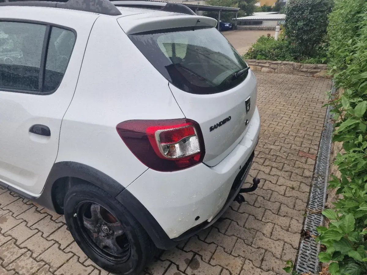 Dacia Sandero 2015 photo 2