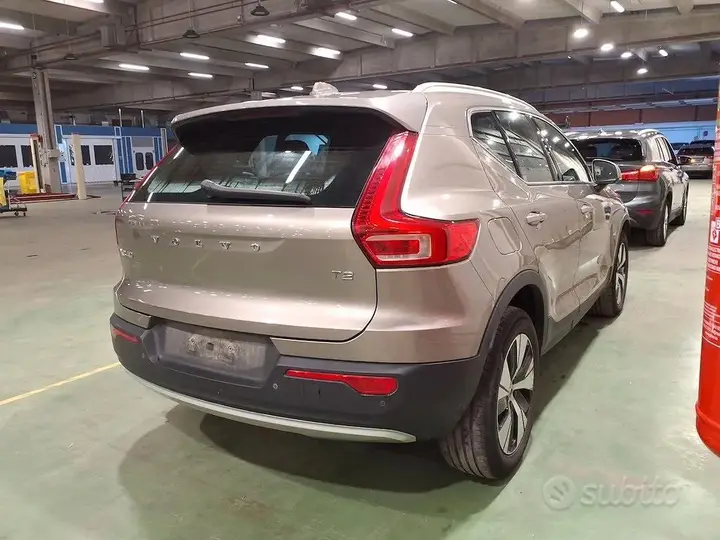 Volvo Xc40 2022 photo 4