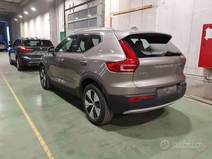 Volvo Xc40 2022 photo 3