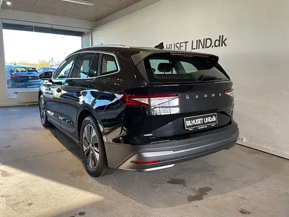 Skoda Enyaq 2023 photo 3