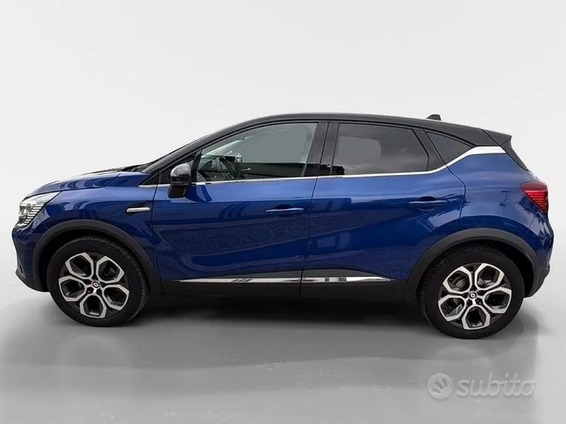 Renault Captur 2023 photo 2
