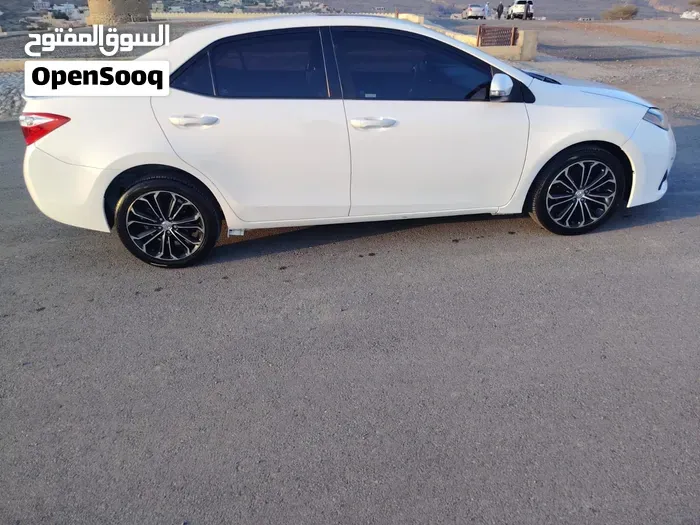 Toyota Corolla 2016 photo 2