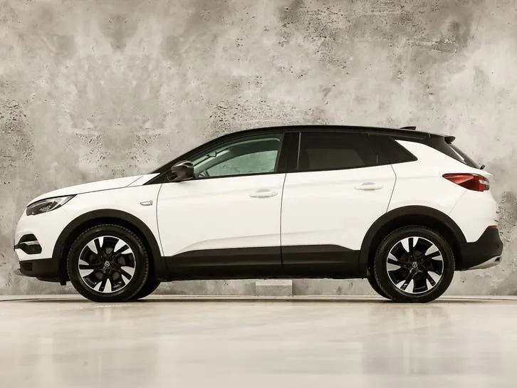 Opel Grandland X 2021 photo 2