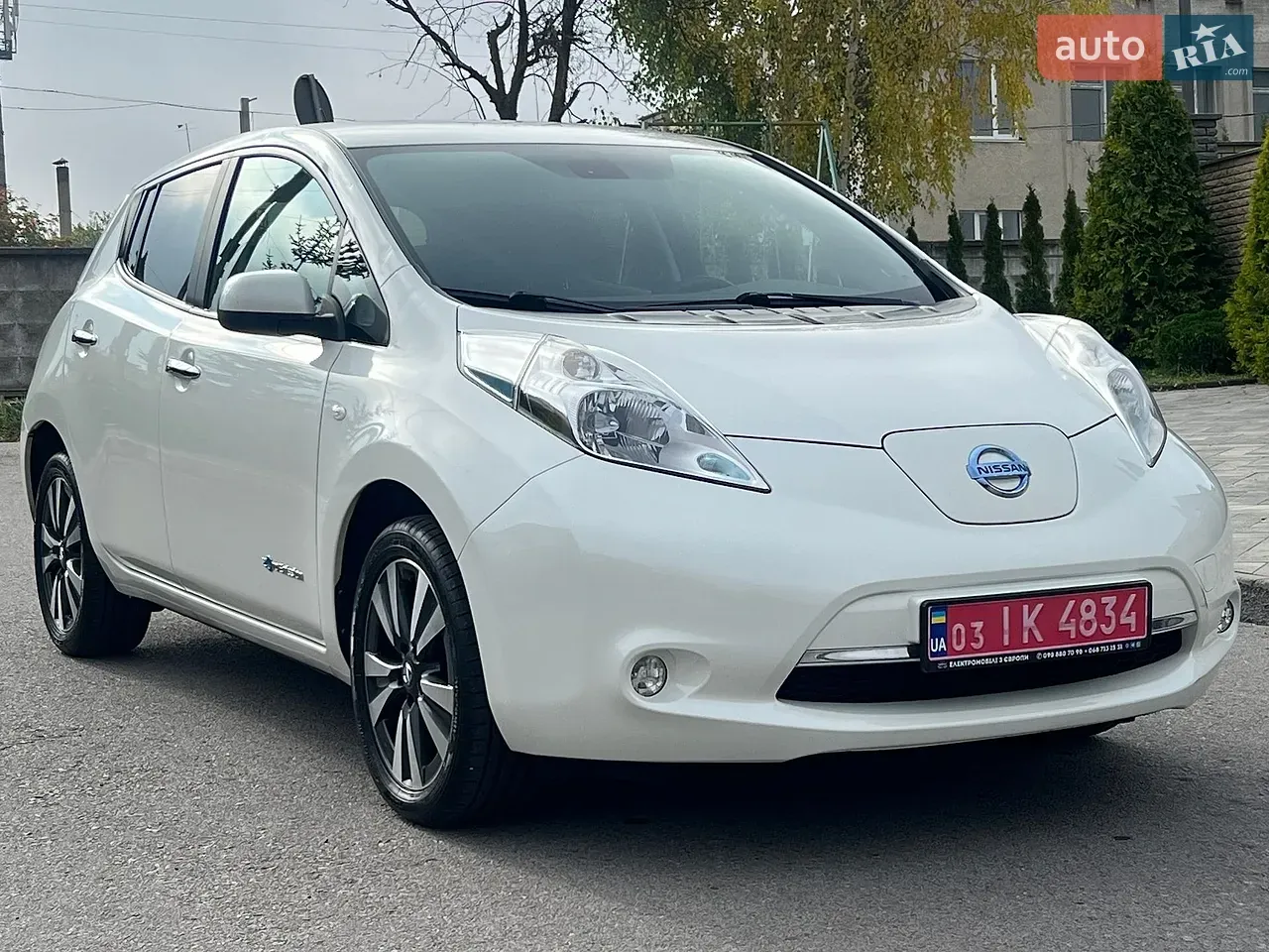 Nissan Leaf 2014 photo 2