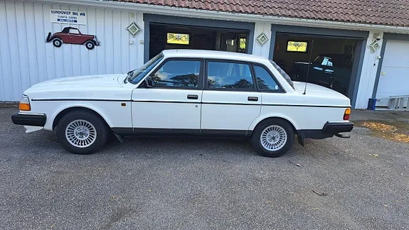 Volvo 244