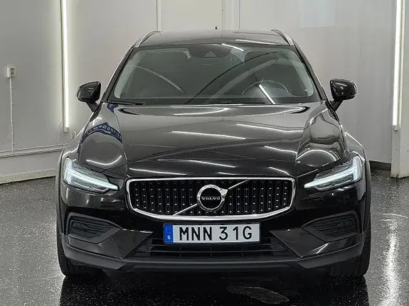 Volvo V60 Cross Country 2022 photo 2