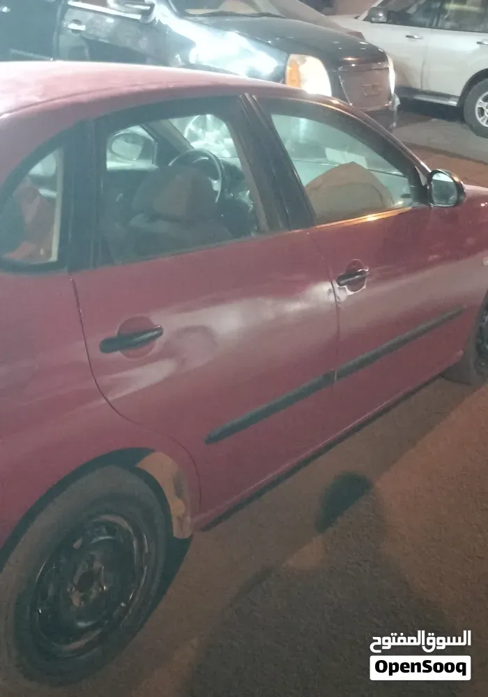 Seat Ibiza 2004 photo 2
